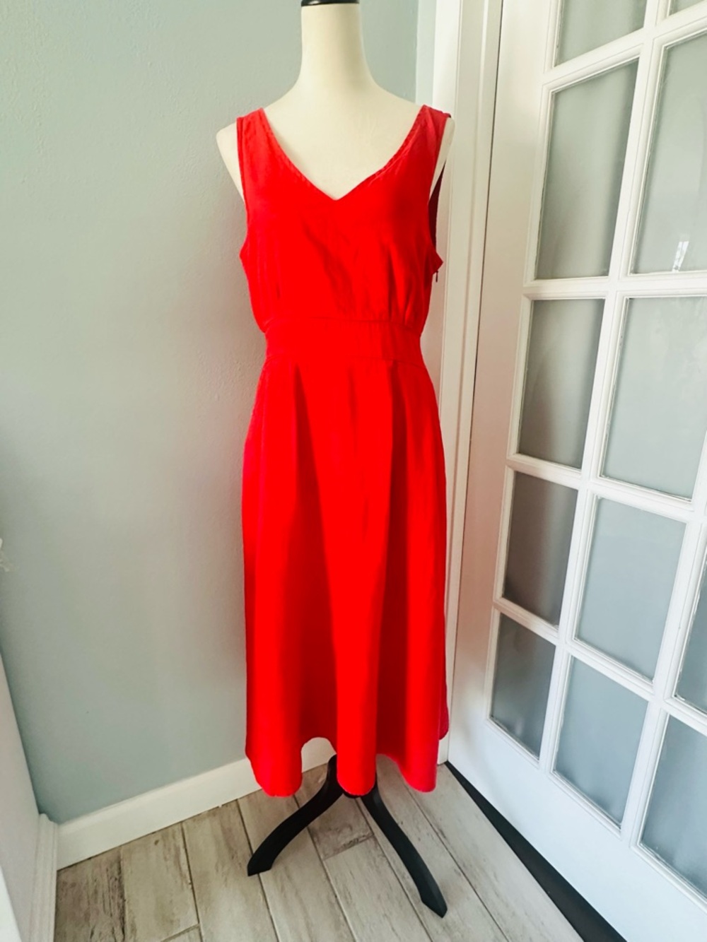 Cynthia Rowley Red Sleeveless V-Neck Midi Dress - Linen